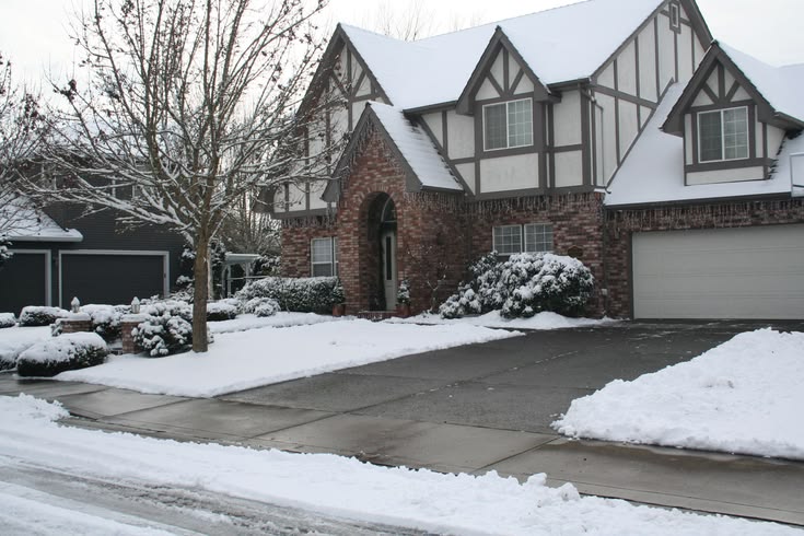 Why Abbotsford Townhome Sites Need Fast, Reliable Snow Clearing Before One Icy Route Blocks the Whole Property Snow Clearing