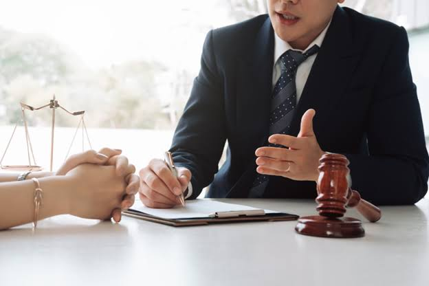 The Stress of Legal Problems: Why Panic Often Leads to Poor Decisions